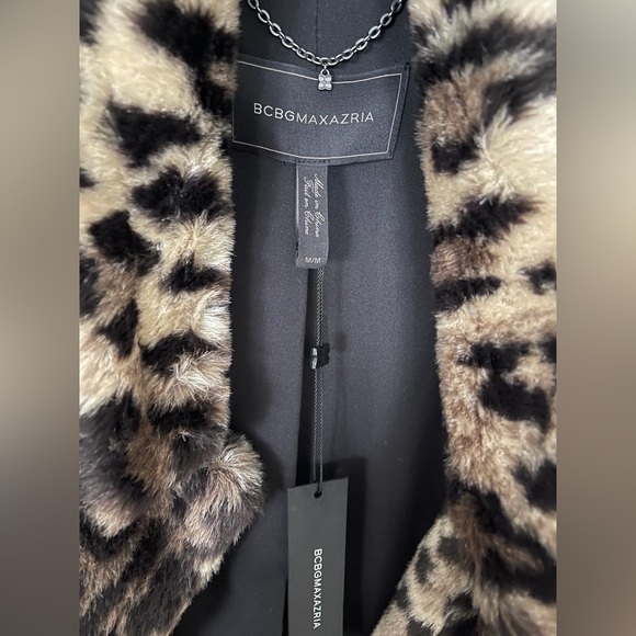 BCBGMAXAZRIA  plush teddy bear coat, ultra cozy and on-trend. Brand new, tags - Picture 2 of 9